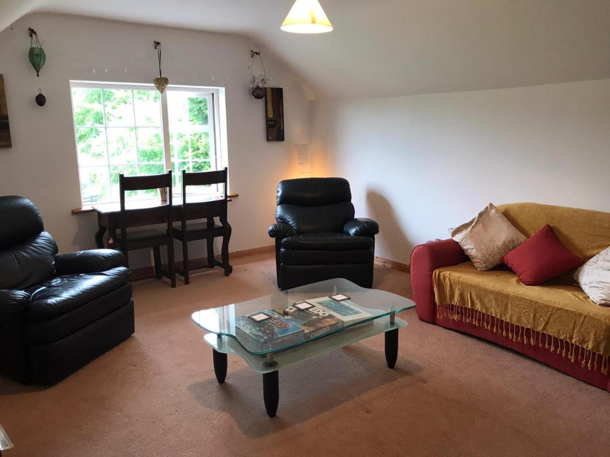 The Loft In Foxford Apartment Bagian luar foto